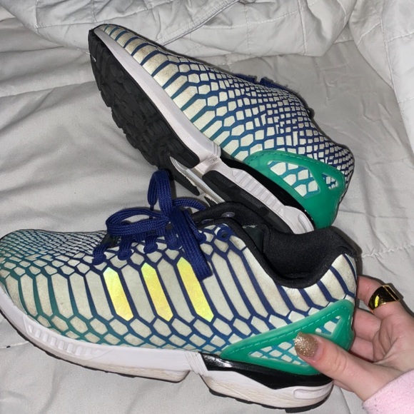 GLOW IN THE DARK ADIDAS ZX FLUX - Picture 6 of 6